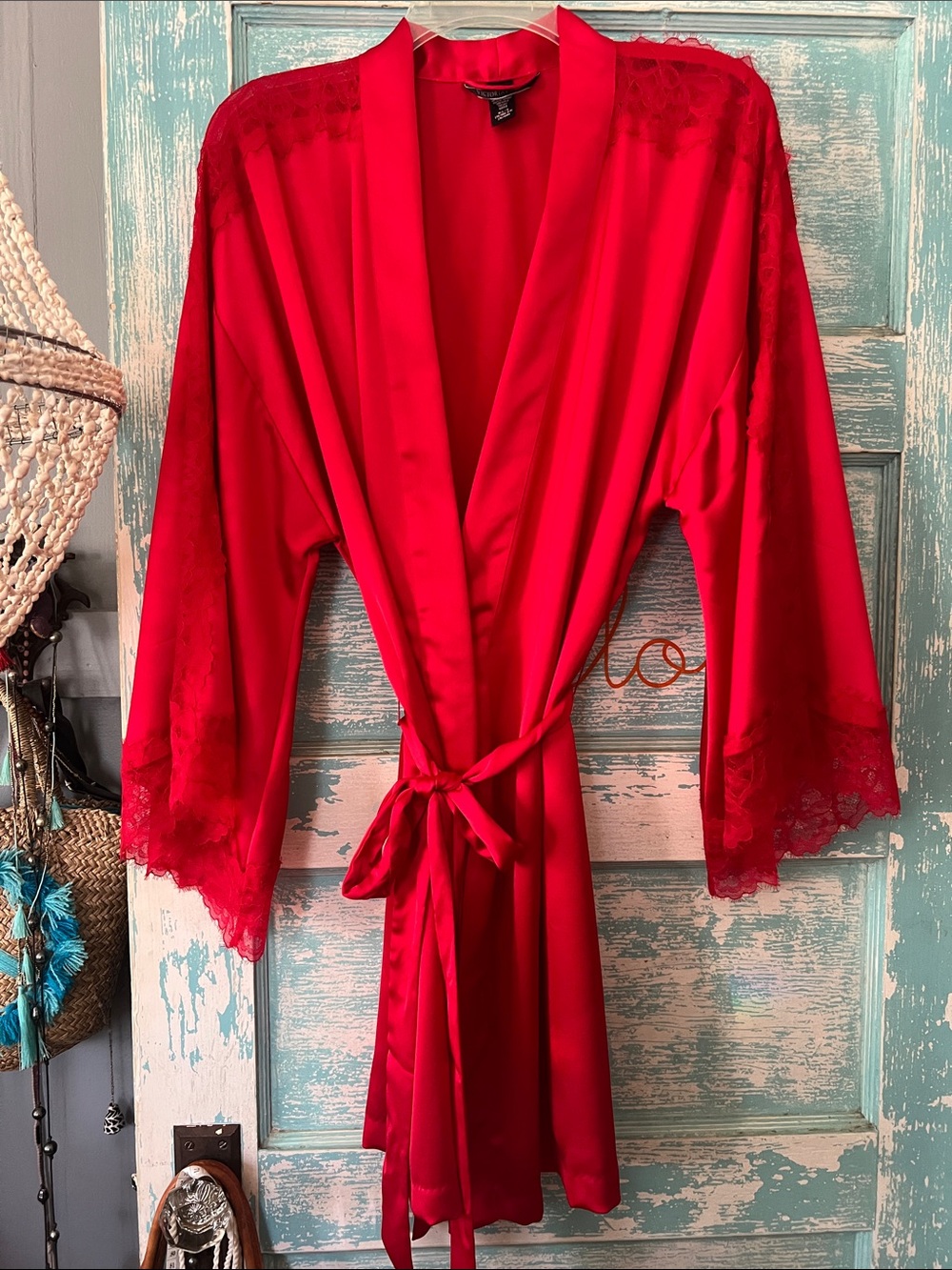 Victoria's Secret Red Satin Lace-Trim Kimono Robe gorgeous perfect condition M/L